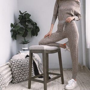 NWT Heartloom Iris Jogger "fawn" size Small